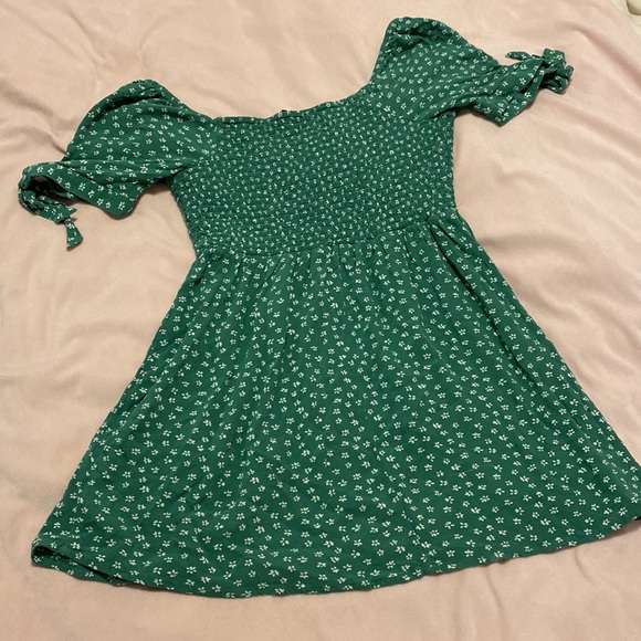 American Eagle Green Floral Smocked Mini Dress - Picture 8 of 8